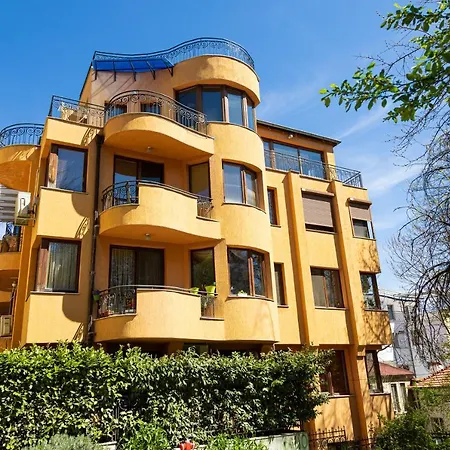 Lovely 1bd Close To The Summer Theatre アパート *